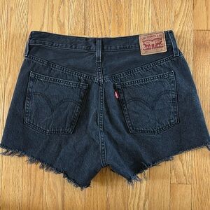 Levi’s 501 XX‎ Button Fly Black Denim Cutoff Jean Shorts women’s Size 30